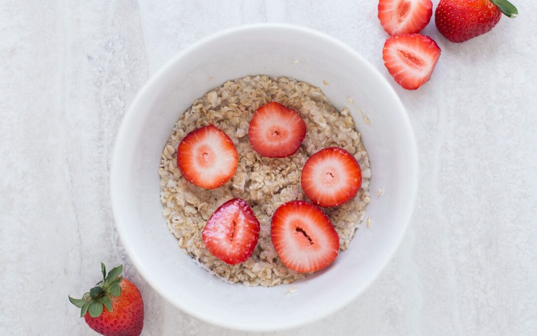 Can Dogs Eat Oatmeal? A Complete Guide for Pet Owners